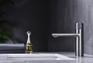Grifo de lavabo de <span class=keywords><strong>agua</strong></span> fría y caliente, mezclador de lavabo de baño de latón con montaje de un solo orificio, núcleo de válvula de cerámica, diseño de grifo de <span class=keywords><strong>cascada</strong></span> - Product Image 5
