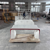 Ensemble de bureau de luxe au design élégant Utilisation populaire Clinique médicale Médecin Tables de bureau et armoire arrière
