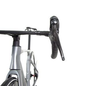 Vélo de route en fibre de carbone de 2e génération, 24 vitesses, freins à disque hydrauliques, guidon courbé, vélo de course sur route - Product Image 4
