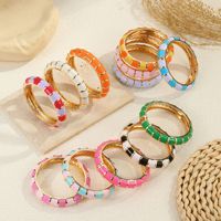 CYNYA Set Gelang Bangle Bentuk Mahkota Warna Emas Berbahan Paduan Seng dengan Lapisan Enamel untuk Wanita, Gelang Manset Berengsel yang Dapat Ditumpuk
