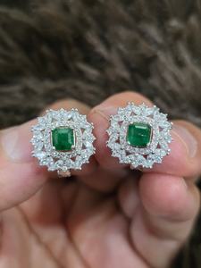 Magnífico Anillo de Plata de Ley 925 con Gema Verde Elegante de 2 Quilates, Corte Esmeralda, Engaste en Canal, Joyería Fina - Product Image 5