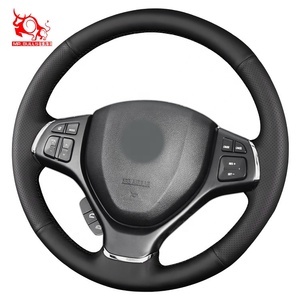 Funda para volante de estilo deportivo <span class=keywords><strong>Suzuki</strong></span> <span class=keywords><strong>Baleno</strong></span> 2016, cuero y fibra de carbono, ajuste personalizado, diseño de accesorios para coche - Product Image 1