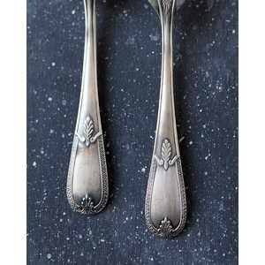 Juego de Cubiertos para Bebé de Aleación de Plata Francesa, Platos y Utensilios Elegantes para los Más Pequeños - Product Image 1