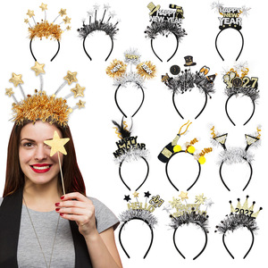 Diadema Circular de Plástico para Fiesta de Navidad 2027, Feliz Navidad, Estrella a Rayas Negra y Dorada - Product Image 1