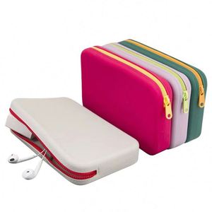 Women's Fashion <b>Waterproof</b> <b>Silicone</b> Candy Pattern Cosmetic Travel Bag Zipper Closure Durable Handheld Brush Pouch for Makeup - Product Image 4