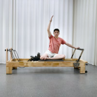 Machine de Pilates Reformer Classique en Bois de Chêne pour Studio Individuel - Modèle Classique