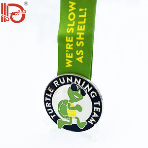 Destapador de Botellas de Metal Personalizado con Diseño de Medalla, Regalo para Eventos de Maratón, Portátil y Decorativo - Product Image 4