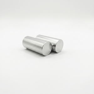 Barre cylindrique en alliage de la série 6000 extrudée directement en usine pour la soudure et la découpe d'aluminium - Product Image 1