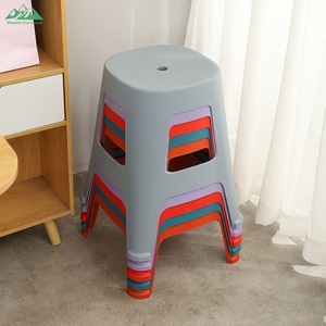 Taburete y Otomana Cuadrados de Plástico Portátiles Modernos y Contemporáneos Wayon, Plegables para Uso en el Dormitorio - Product Image 4