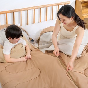 Sac de couchage Explorer pour adultes, 2 saisons, style enveloppe rectangulaire, respirant, en polyester, longueur standard, léger et portable - Product Image 1