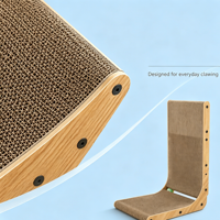 Griffoir vertical en forme de L pour chat avec jouet à bille, griffoir pour chat en carton ondulé pour une stimulation complète du corps