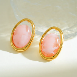 Boucles d'oreilles ovales en résine plaquées or 18 carats en acier inoxydable 304 Style décontracté simple pour femmes Port quotidien Bijoux et accessoires tendance - Product Image 4