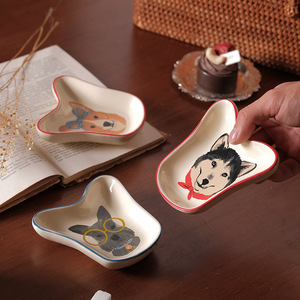 Assiette en <span class=keywords><strong>porcelaine</strong></span> émaillée mignonne, compatible micro-ondes, en forme <span class=keywords><strong>de</strong></span> chien <span class=keywords><strong>de</strong></span> dessin animé, pour friandises et assaisonnements pour chiens - Product Image 1