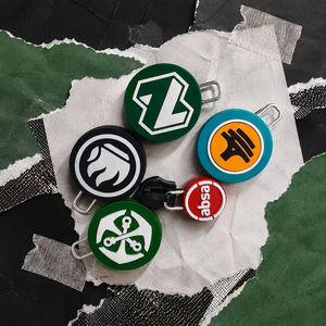 Tirettes de fermeture éclair en silicone Qiangxin, logo personnalisé en résine époxy, accessoires streetwear tendance en caoutchouc souple moulé par injection PVC - Product Image 3