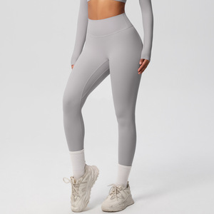 Leggings de yoga taille haute pour femmes grandes tailles, couleur unie, respirants, pantalons de sport à séchage rapide, recyclables, légers et sans coutures - Product Image 2