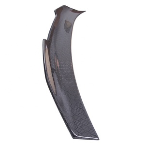 สปอยเลอร์หลังคาร์บอนไฟเบอร์ลายรังผึ้งแบบ PSM สำหรับรถยนต์ DGRCCS B8 Sedan รุ่นปี 2007-2011  ไม่ใช่ของแท้  พร้อมเคลือบสี UV ขัดเงา - Product Image 4