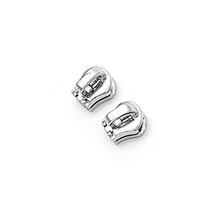 Glissières de fermeture éclair en métal, alliage de zinc, 3 locomotives, accessoires de quincaillerie pour bricolage à domicile - Product Image 1