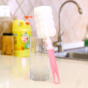 Brosse à tasses avec éponge amovible et manche long pour le nettoyage des bouteilles et des verres, outil de nettoyage pour biberons - Product Image 5
