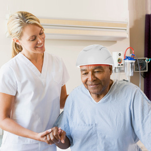 Casque infrarouge portable 810 nm |   PBM |   Augmente le BDNF, améliore la qualité du sommeil |   Casque de luminothérapie LED pour les thérapeutes à domicile et fonctionnels - Product Image 1