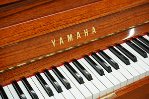 Used YAMAHA W104 Upright Piano Second-Hand <b>Keyboard</b> <b>Instrument</b> - Product Image 2
