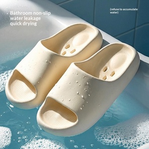 Pantuflas de EVA con Suela Gruesa y Suave, Impermeables, Antideslizantes, con Diseño Hueco, para Mujeres y Hombres, de Verano, para Parejas, de Secado Rápido para Baño - Product Image 3