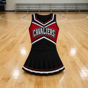 Uniforme de cheerleading personnalisé, style jupe rouge, noir et blanc, impression par sublimation pour adultes, logo en strass sur le devant, uniforme de cheerleading pour filles - Product Image 2