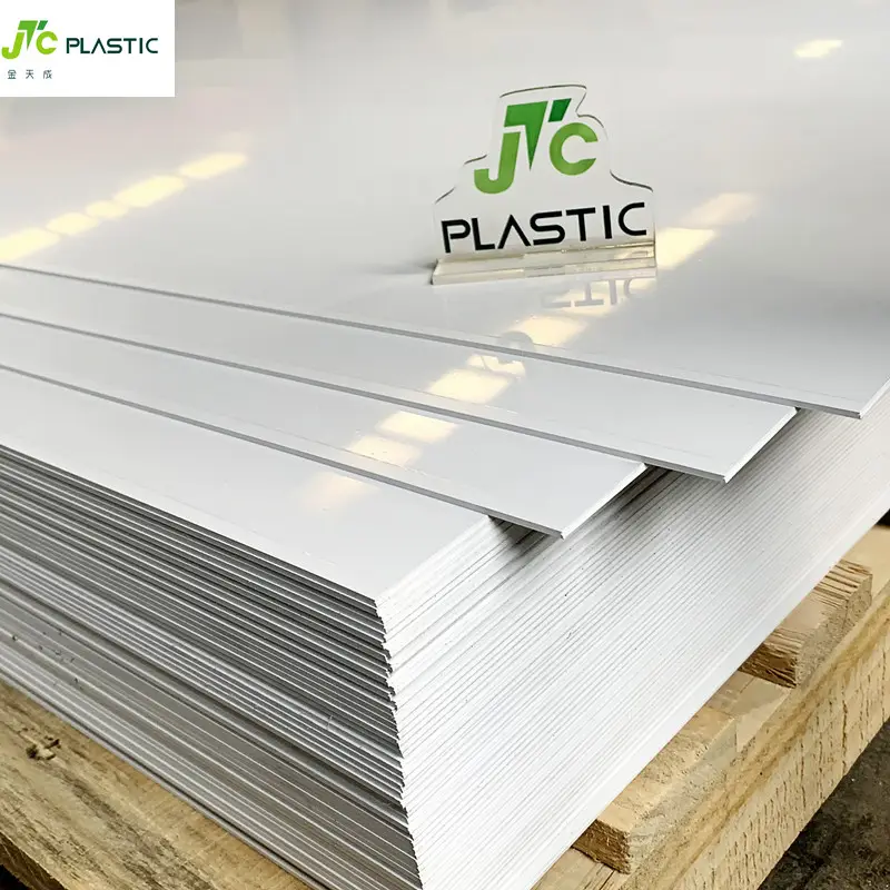 Revestimiento de pared blanco 4x8 lámina de PVC para revestimiento de paredes Lámina de PVC reforzado sólido