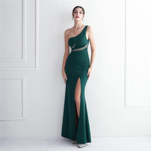 19297 #2022 nouveau forage chaud une épaule Style <span class=keywords><strong>fonds</strong></span> mode Sexy sans manches <span class=keywords><strong>robes</strong></span> <span class=keywords><strong>de</strong></span> bal une épaule trompette bal - Product Image 3