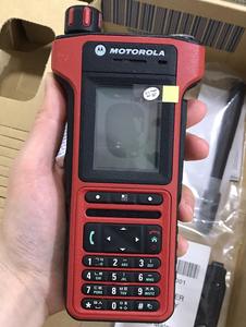 Walkie Talkie portátil de dos vías ATEX MTP8550EX DMR, transceptor de comunicación de alto rendimiento con características de seguridad del usuario - Product Image 2