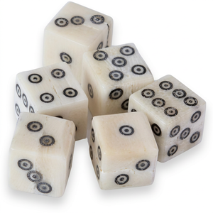 Dés en os de buffle véritable, faits à la main, polis, naturels, écologiques, pièces de jeu d'art populaire par Curio Craft - Product Image 1