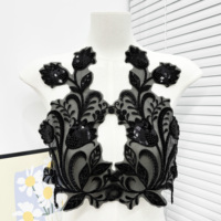 Appliques en dentelle brodée de sequins noirs et de perles, motif floral, pour robe de soirée, robe de mariée, décoration couture