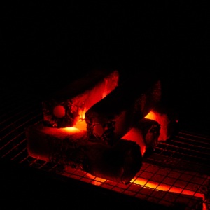 El carbón de bambú de alta calidad es fácil de encender y tiene un bajo contenido de cenizas - Product Image 4