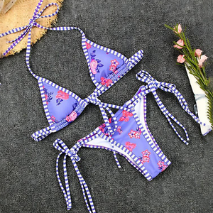 Costume da bagno due pezzi di nicchia da donna Huili, bikini con laccetti e scollo all'americana color caramella, abbigliamento da spiaggia personalizzato stampato - Product Image 1