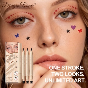 Set di 4 <span class=keywords><strong>Eyeliner</strong></span> <span class=keywords><strong>a</strong></span> Doppia Punta con Timbro, Colorati, Impermeabili, <span class=keywords><strong>Lunga</strong></span> Durata, con Stelle, Cuori e Farfalle per Trucco Festivo - Product Image 4