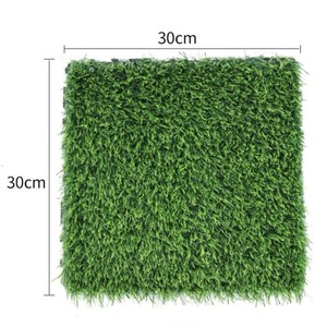 Tapis d'<span class=keywords><strong>herbe</strong></span> synthétique détachable 30 mm, gazon artificiel d'extérieur avec base pour la décoration <span class=keywords><strong>de</strong></span> jardin et <span class=keywords><strong>de</strong></span> toit - Product Image 5