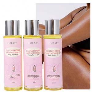 Huile corporelle hydratante et raffermissante 100 % naturelle pour peaux sèches, parfum gâteau aux fraises, idéale pour les massages en spa, fabriquée à la main. - Product Image 1