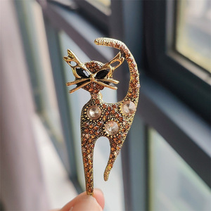 Broche do gato do diamante do vintage Broche adorável <span class=keywords><strong>DIY</strong></span> Metal Cut Lapela Pin Suit - Product Image 1