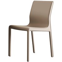 Chaise de salle à manger moderne de style italien, avec pieds en métal et cuir, meubles de restaurant