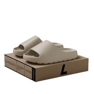 Tongs antidérapantes en EVA à semelle épaisse pour hommes et femmes, motif <span class=keywords><strong>bambou</strong></span> et ondulations aquatiques, pour usage domestique et sportif en extérieur 2026 - Product Image 5