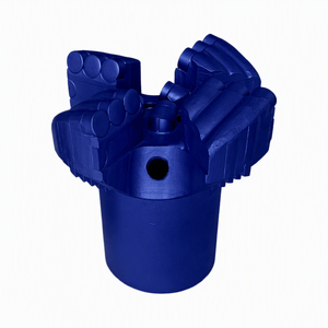 Foret PDC pour forage de puits d'eau, 7 7/8, 4 ailettes, concave, à vendre - Product Image 1