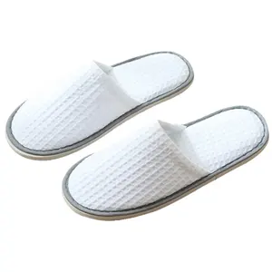 Pantuflas de hotel con tejido de gofre blanco de cinco estrellas, desechables, lavables, antideslizantes, personalizadas para interiores, comodidades