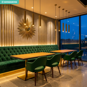 Table de salle à manger carrée en bois massif avec banquette longue en velours vert émeraude capitonnée, dossier en rotin et assise en cuir, style vintage pour restaurant - Product Image 2