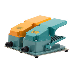 Interrupteur au pied électrique CNTD Changde CFS-702 15A 250V Boîtier en aluminium-plastique Fonction de réinitialisation automatique pour composants industriels - Product Image 2