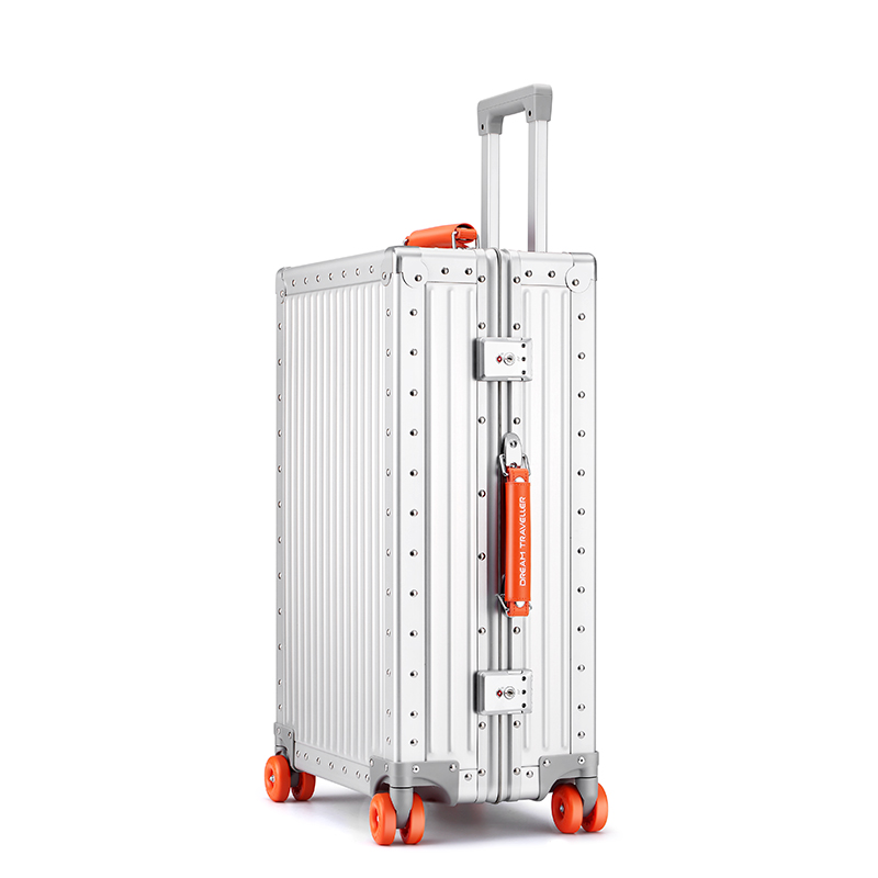 Argent avec de l'orange