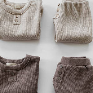 Ropa de Alta Calidad para Bebés y Niños, Conjuntos de 2 Piezas de Algodón Waffle Marrón, Moda Boutique de Primavera - Product Image 4