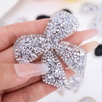 QIAO auto-adhésif Hotfix papillon en forme d'arc strass Patch verre Applique cristal autocollants pour bricolage décorations de vêtement