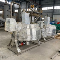 Machine a Moudre Le Manioc Eplucheuse, Rape, Presse a Déshydrater Dans La Chaine De Transformation D'attiéké Sur La Cote D'Ivost