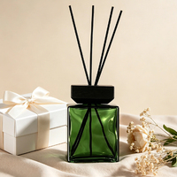 Diffuseur de parfum en verre carré surdimensionné de 1 litre pour hall d'hôtel avec couvercle en bois noir – Marché britannique