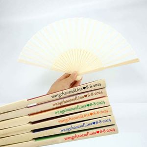 Abanico de Papel Artesanal de Bambú de 21 cm - Product Image 1
