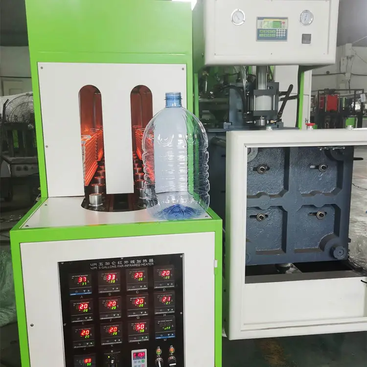 سعر المصنع 5 جالون آلة تشكيل القوالب بالنفح 5-12 L زجاجة بلاستيكية شبه ماكينة تصنيع الزجاجات البلاستيكية التلقائية صنع تهب آلة